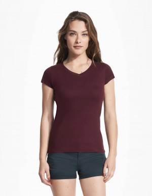 T-shirts > T-shirt Moon - A versão feminina da T-shirt de referência com gola em 